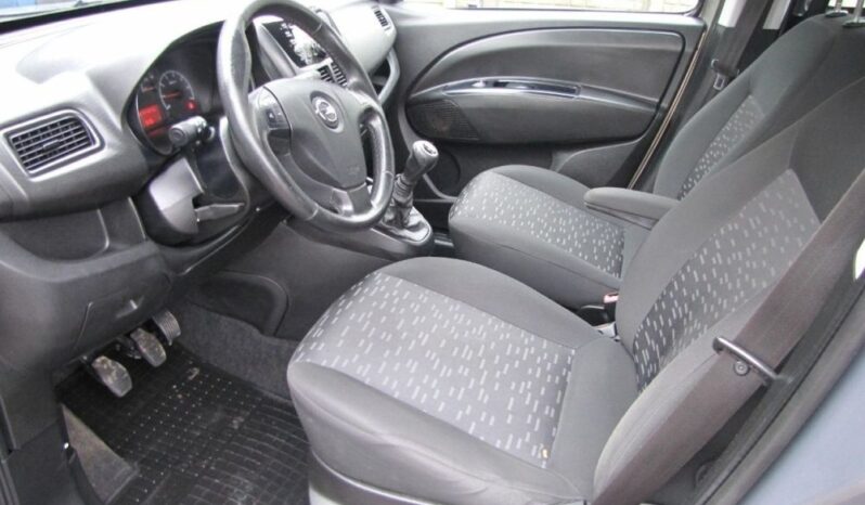 OPEL Combo | FWD (przód) | Manualna | 95 KM | Szary full