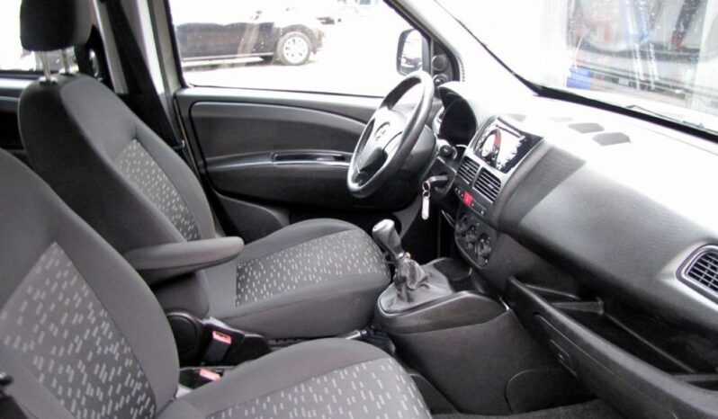 OPEL Combo | FWD (przód) | Manualna | 95 KM | Szary full