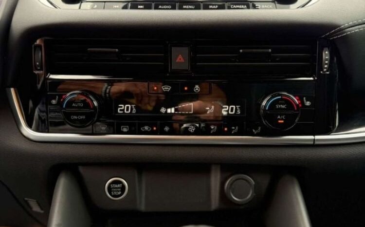 NISSAN Qashqai  | FWD (przód) | Manualna | 140 KM | Czarny full