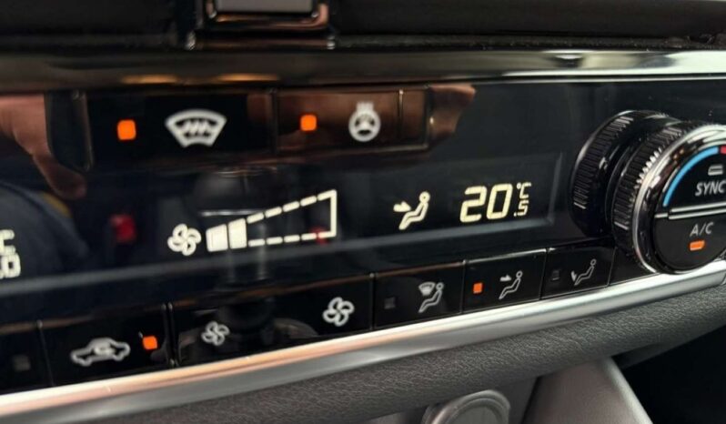 NISSAN Qashqai  | FWD (przód) | Manualna | 140 KM | Czarny full