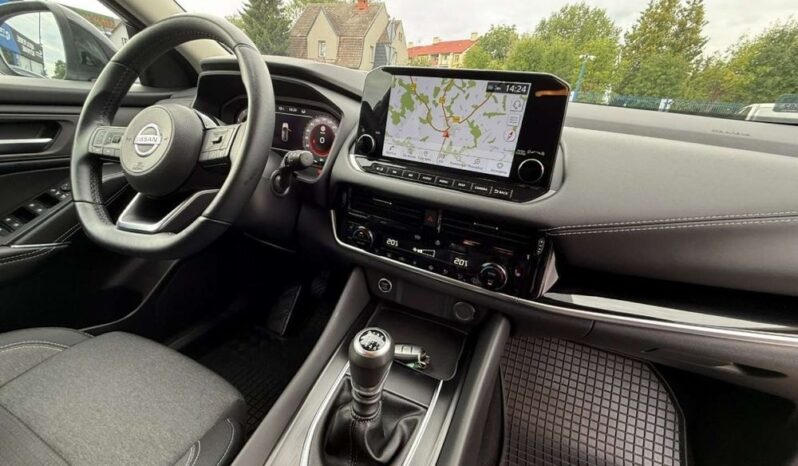 NISSAN Qashqai  | FWD (przód) | Manualna | 140 KM | Czarny full