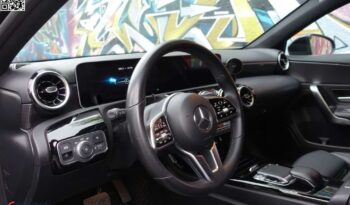 MERCEDES-BENZ Klasa A | 4×4 (doł. automatycznie) | Automatyczna | 218 KM | Czarny full