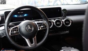 MERCEDES-BENZ Klasa A | 4×4 (doł. automatycznie) | Automatyczna | 218 KM | Czarny full