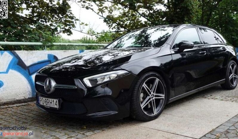 MERCEDES-BENZ Klasa A | 4×4 (doł. automatycznie) | Automatyczna | 218 KM | Czarny full