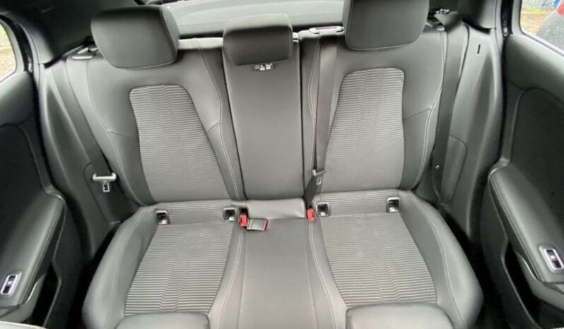 MERCEDES-BENZ Klasa A | 4×4 (doł. automatycznie) | Automatyczna | 218 KM | Czarny full