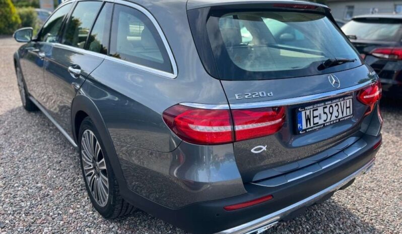 MERCEDES-BENZ Klasa E | 4×4 (stały) | Automatyczna | 195 KM | Szary full