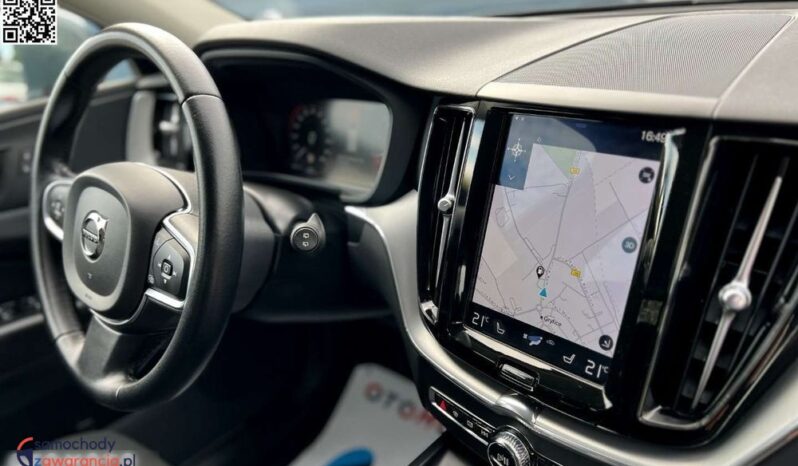 Volvo XC 60 | FWD (przód) | Manualna | 150 KM | Biały full