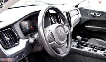 VOLVO XC 60 | FWD (przód) | Manualna | 150 KM | Biały full