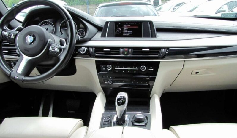 BMW X6 M | 4×4 (doł. automatycznie) | Automatyczna | 313 KM | Biały full