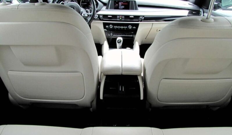 BMW X6 M | 4×4 (doł. automatycznie) | Automatyczna | 313 KM | Biały full