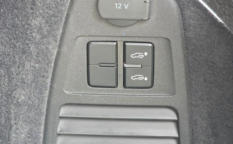 VOLKSWAGEN Touareg  | 4×4 (stały) | Automatyczna | 286 KM | Czarny full