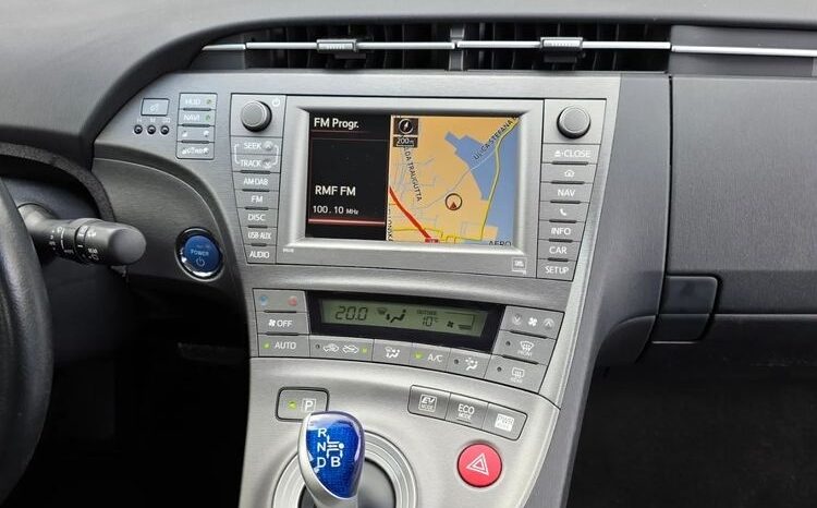 TOYOTA Prius  | FWD (przód) | Automatyczna | 99 KM | Bordowy full