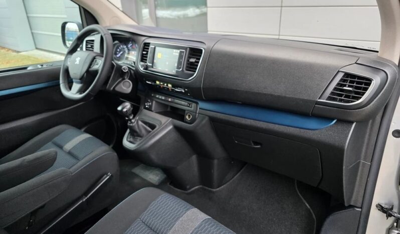 PEUGEOT Traveller  | FWD (przód) | Manualna | 150 KM | Srebrny full