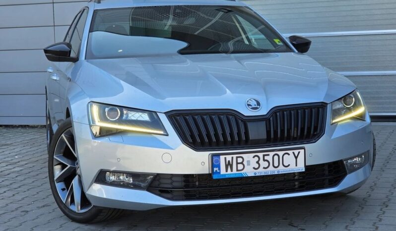 Skoda Superb  | 4X4 (Doł. Automatycznie) | Automatyczna | 280 Km | Srebrny