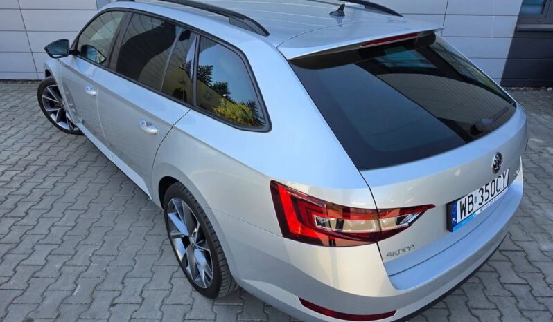 SKODA Superb  | 4×4 (doł. automatycznie) | Automatyczna | 280 KM | Srebrny full