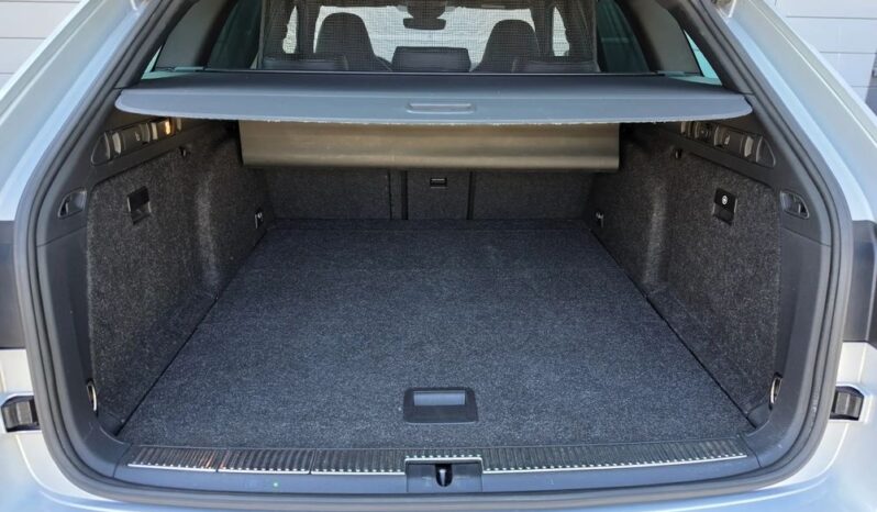 SKODA Superb  | 4×4 (doł. automatycznie) | Automatyczna | 280 KM | Srebrny full