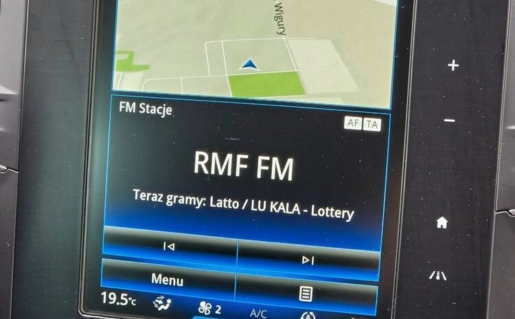 RENAULT Megane  | FWD (przód) | Automatyczna | 205 KM | Niebieski full
