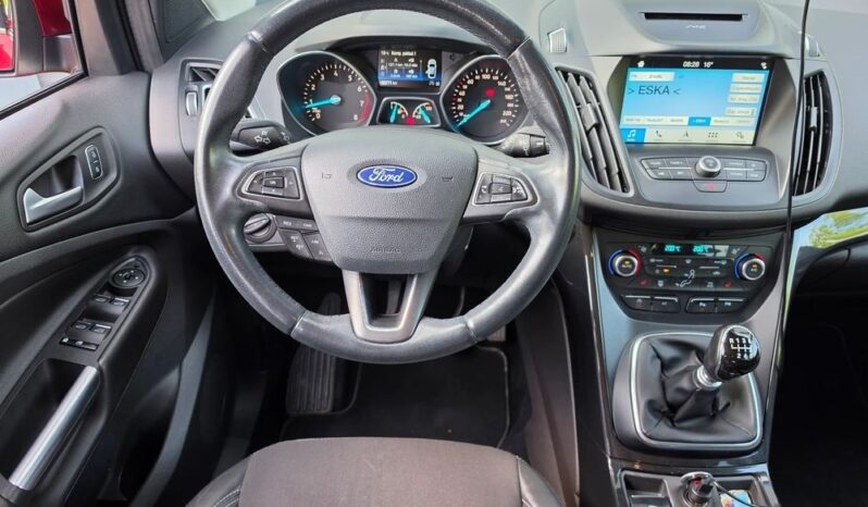 FORD Kuga  | FWD (przód) | Manualna | 150 KM | Czerwony full