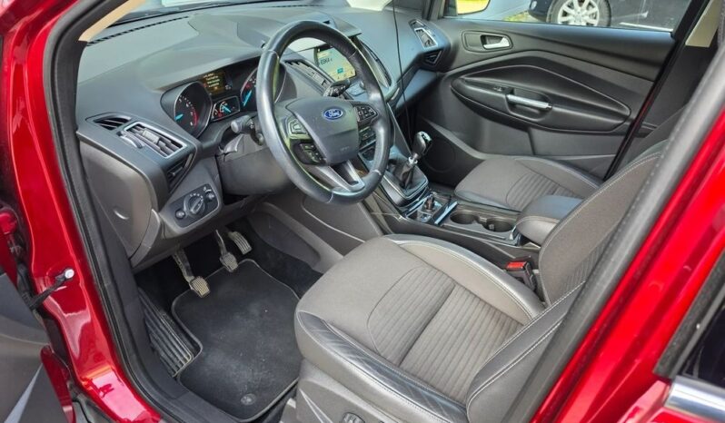 FORD Kuga  | FWD (przód) | Manualna | 150 KM | Czerwony full