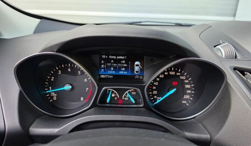 FORD Kuga  | FWD (przód) | Manualna | 150 KM | Czerwony full