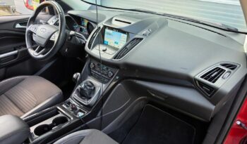 FORD Kuga  | FWD (przód) | Manualna | 150 KM | Czerwony full