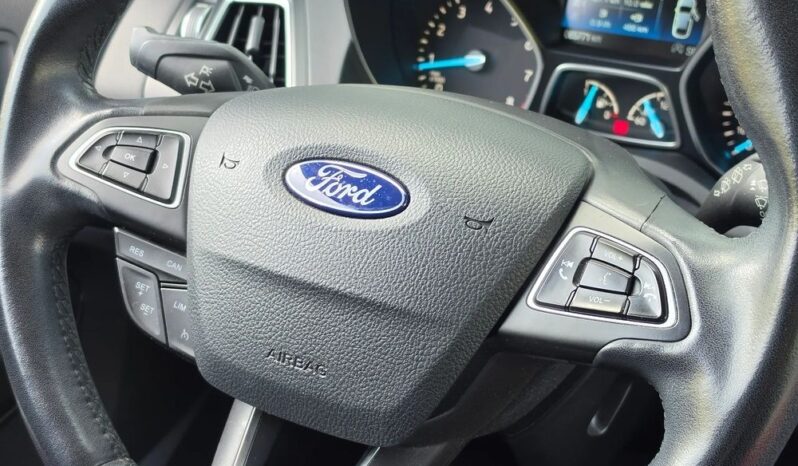 FORD Kuga  | FWD (przód) | Manualna | 150 KM | Czerwony full