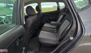 KIA Venga  | FWD (przód) | Manualna | 90 KM | Szary full