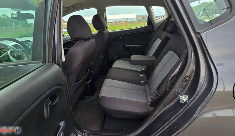 KIA Venga  | FWD (przód) | Manualna | 90 KM | Szary full