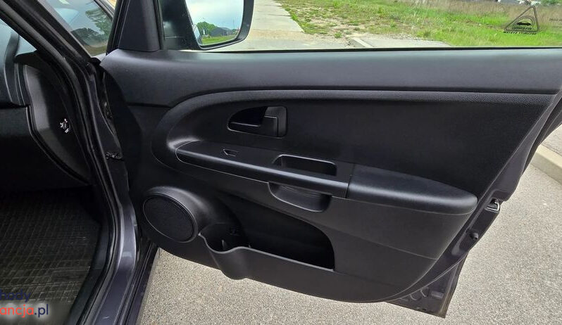KIA Venga  | FWD (przód) | Manualna | 90 KM | Szary full