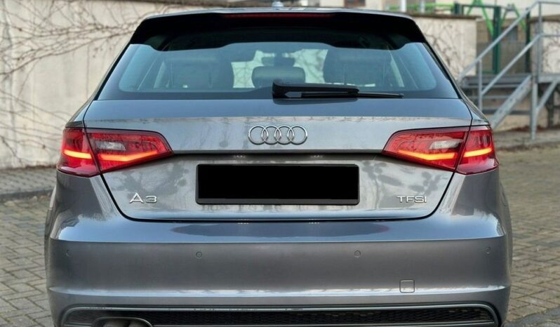 AUDI A3  | FWD (przód) | Automatyczna | 125 KM | Szary full