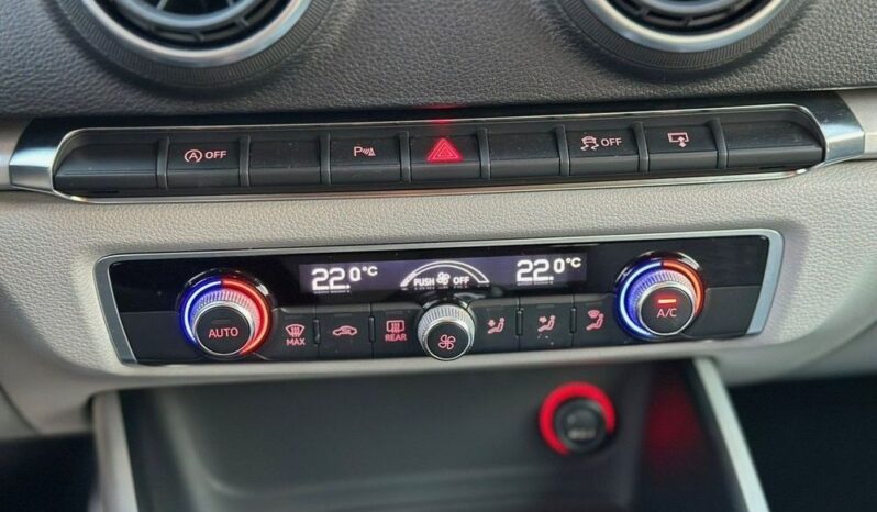 AUDI A3  | FWD (przód) | Automatyczna | 125 KM | Szary full