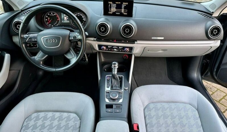 AUDI A3  | FWD (przód) | Automatyczna | 125 KM | Szary full