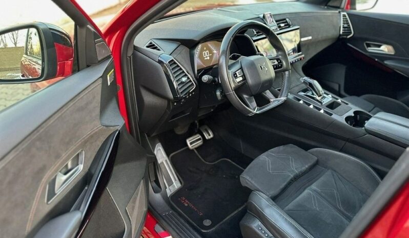 DS Automobiles DS 7 Crossback | FWD (przód) | Automatyczna | 225 KM | Bordowy full