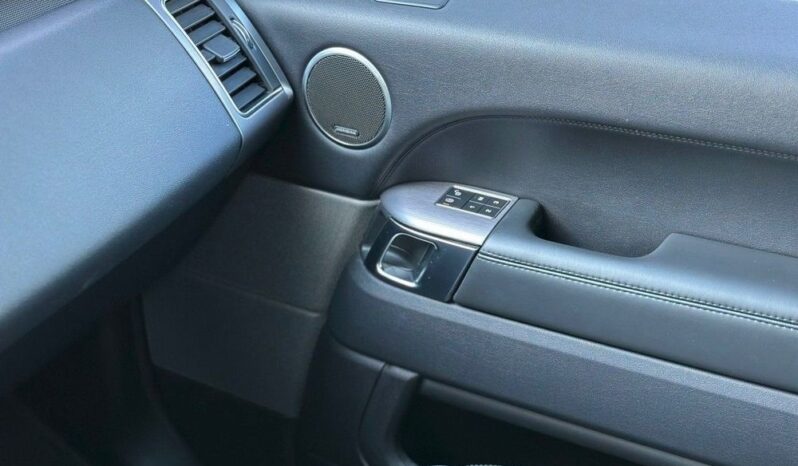 LAND ROVER Range Rover Sport | 4×4 (doł. automatycznie) | Automatyczna | 241 KM | Czarny full