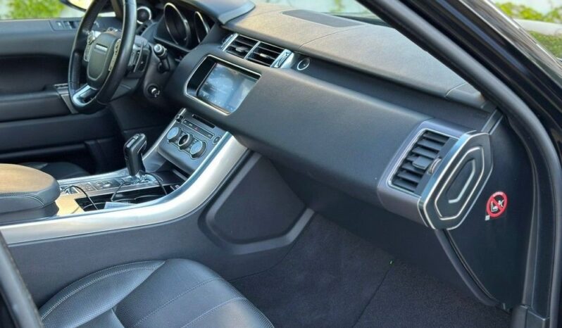 LAND ROVER Range Rover Sport | 4×4 (doł. automatycznie) | Automatyczna | 241 KM | Czarny full