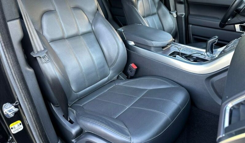 LAND ROVER Range Rover Sport | 4×4 (doł. automatycznie) | Automatyczna | 241 KM | Czarny full