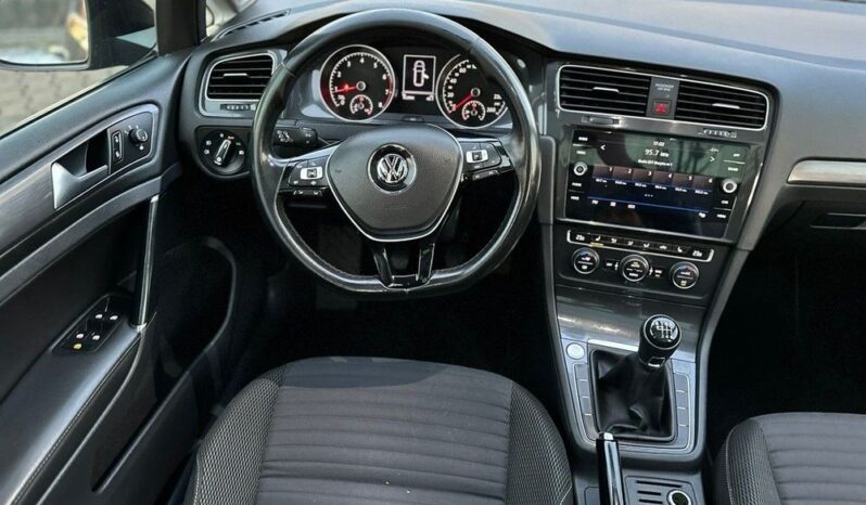 VOLKSWAGEN Golf  | 4×4 (doł. automatycznie) | Manualna | 170 KM | Czarny full