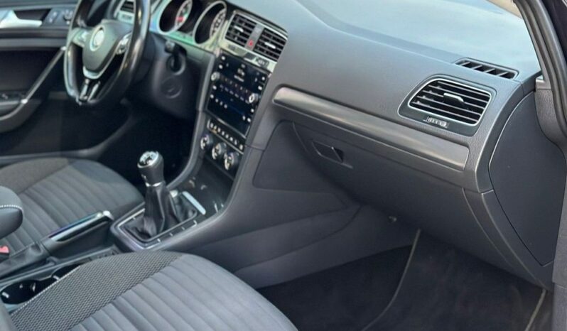 VOLKSWAGEN Golf  | 4×4 (doł. automatycznie) | Manualna | 170 KM | Czarny full