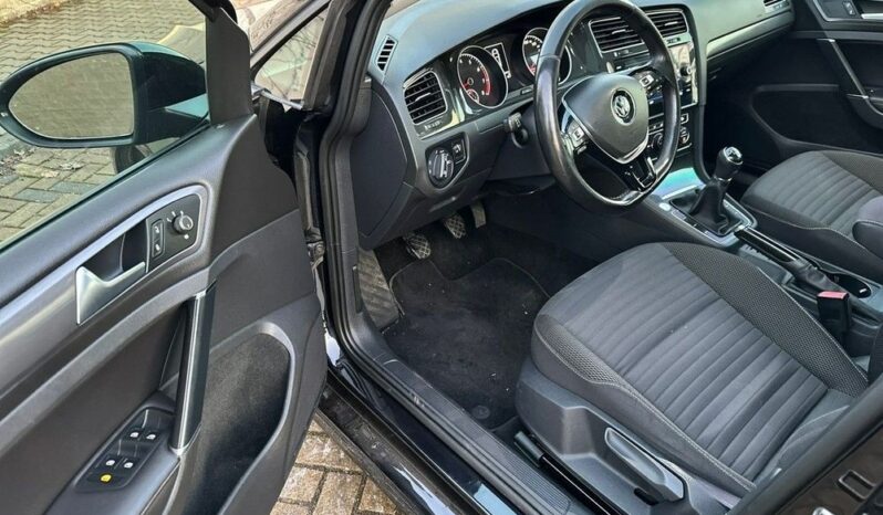 VOLKSWAGEN Golf  | 4×4 (doł. automatycznie) | Manualna | 170 KM | Czarny full
