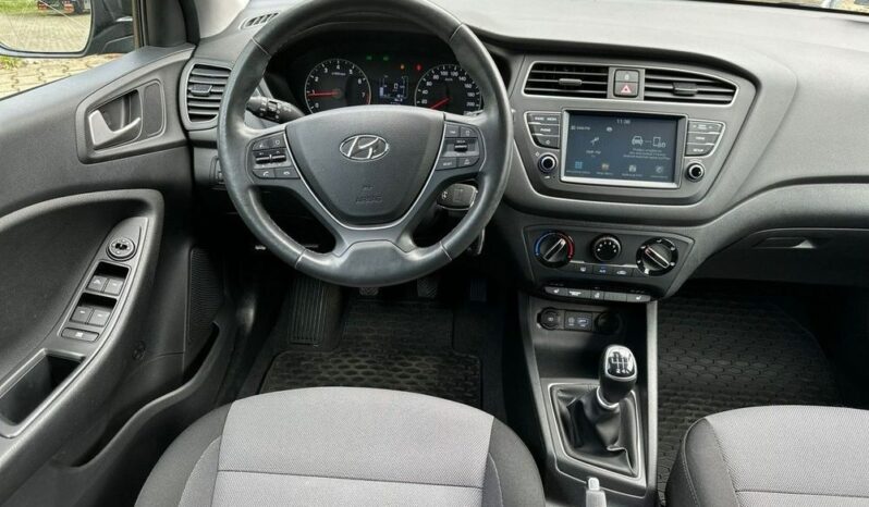 HYUNDAI i20  | FWD (przód) | Manualna | 100 KM | Czarny full
