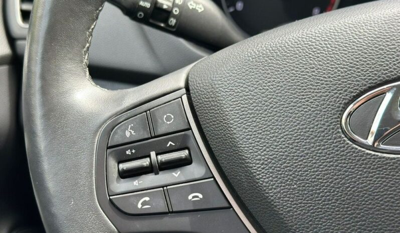 HYUNDAI i20  | FWD (przód) | Manualna | 100 KM | Czarny full