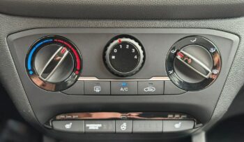 HYUNDAI i20  | FWD (przód) | Manualna | 100 KM | Czarny full