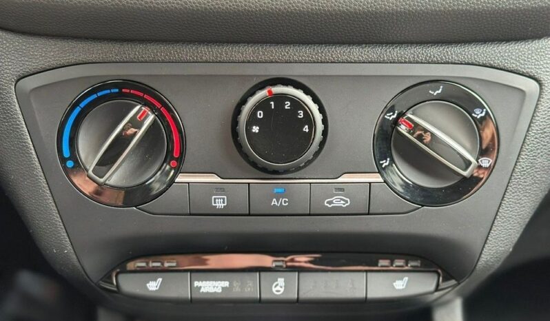 HYUNDAI i20  | FWD (przód) | Manualna | 100 KM | Czarny full