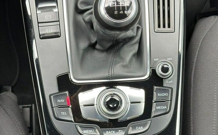AUDI A4  | 4×4 (doł. automatycznie) | Manualna | 170 KM | Niebieski full