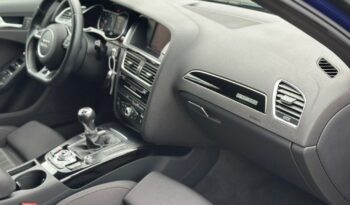 AUDI A4  | 4×4 (doł. automatycznie) | Manualna | 170 KM | Niebieski full