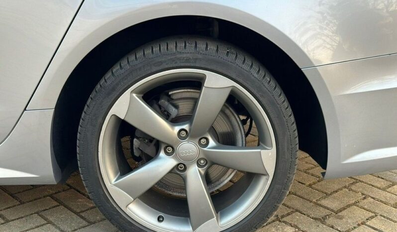 AUDI A6  | FWD (przód) | Automatyczna | 190 KM | Srebrny full
