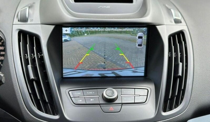 FORD Kuga  | FWD (przód) | Manualna | 150 KM | Czerwony full