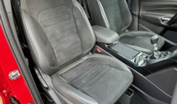 FORD Kuga  | FWD (przód) | Manualna | 150 KM | Czerwony full