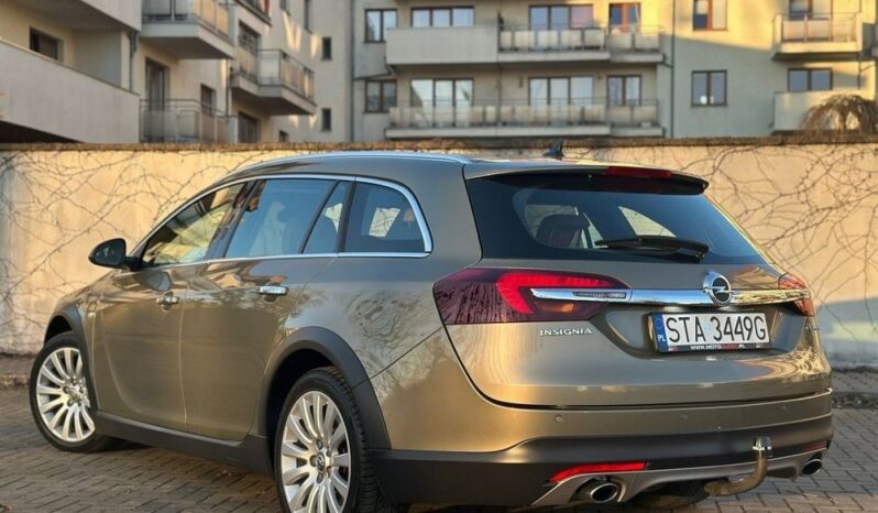 OPEL Insignia  | 4×4 (doł. automatycznie) | Manualna | 250 KM | Złoty full
