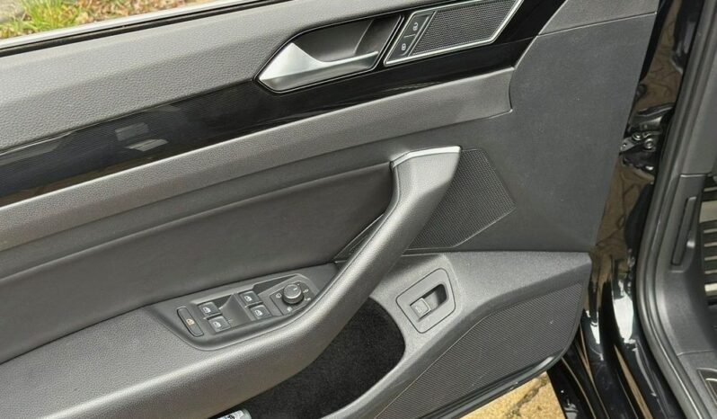 VOLKSWAGEN Arteon  | FWD (przód) | Automatyczna | 150 KM | Czarny full